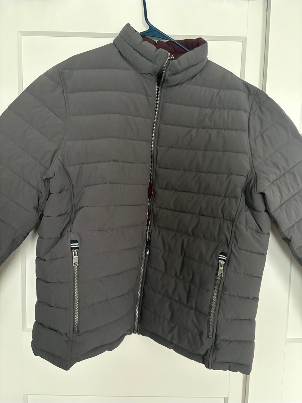 Nautica Men's Gray Quilted Puffer Jacket with Zip Pockets, reversible.